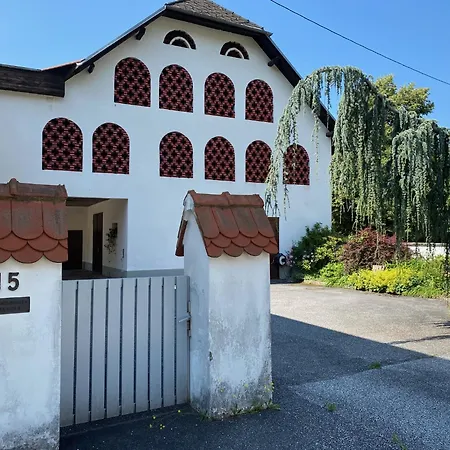 Iv Gemuetliche In Pool-position *