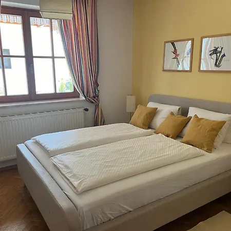 Iv Gemuetliche In Pool-position *